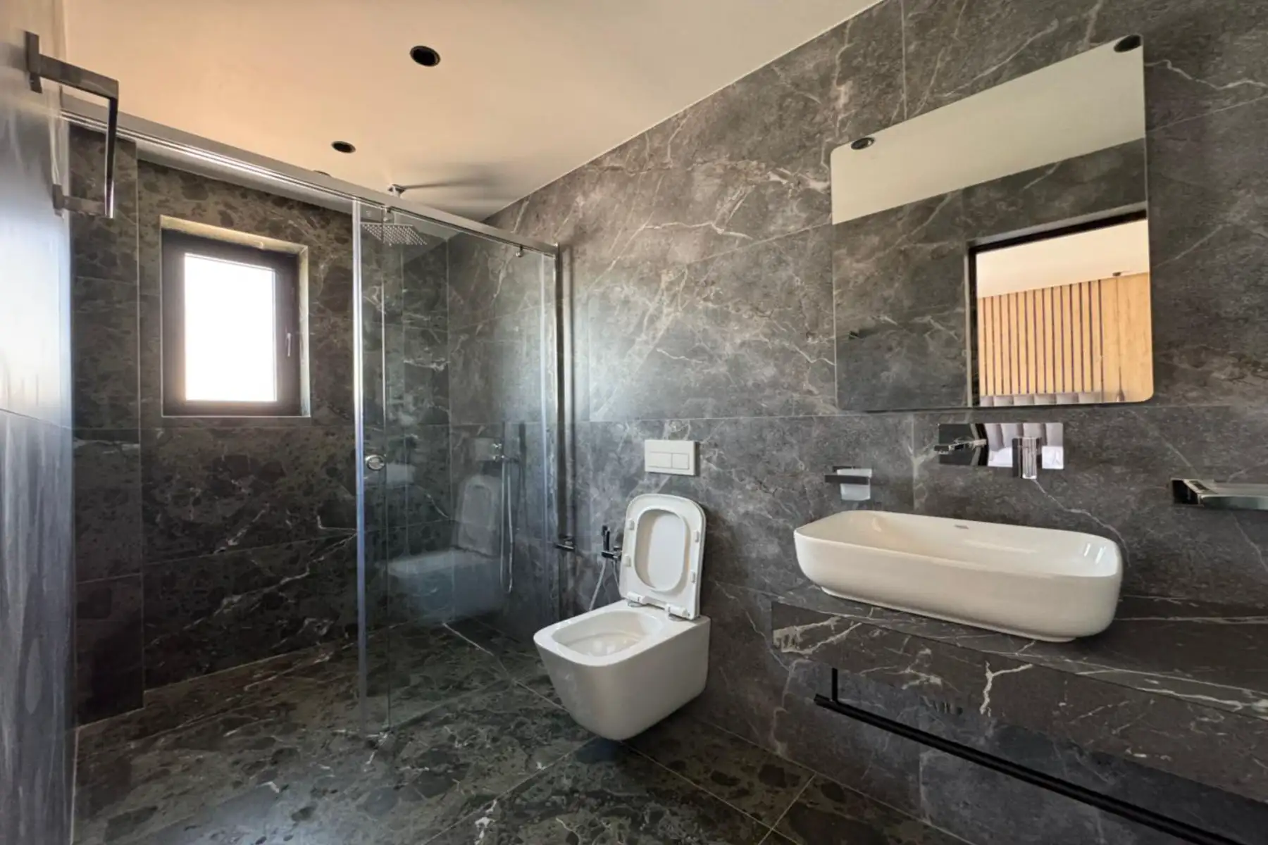 img_id_679561.10.00 (3).webp